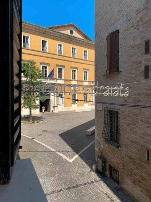 Appartamento Centro Storico Nuovo E Ristrutturato Pesaro Kültér fotó